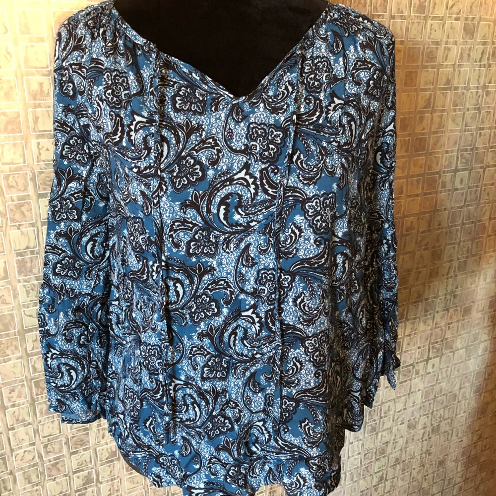 Cato’s flowy boho top